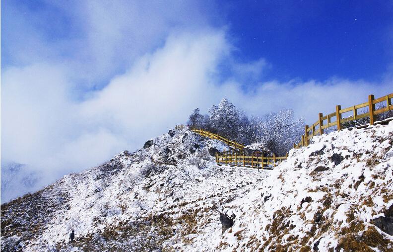 西岭雪山